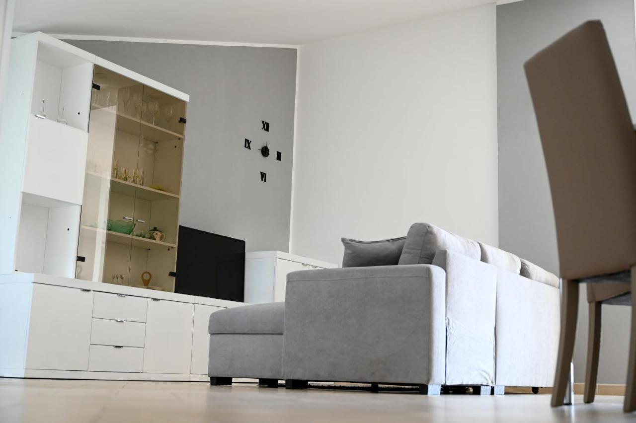 Appartamento Charlotte Marconia Esterno foto
