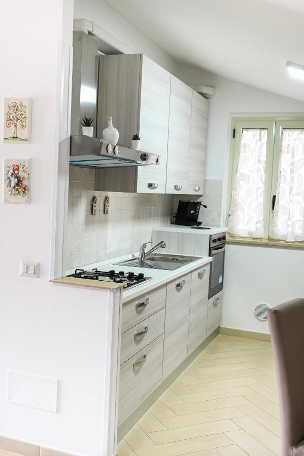 Appartamento Charlotte Marconia Esterno foto